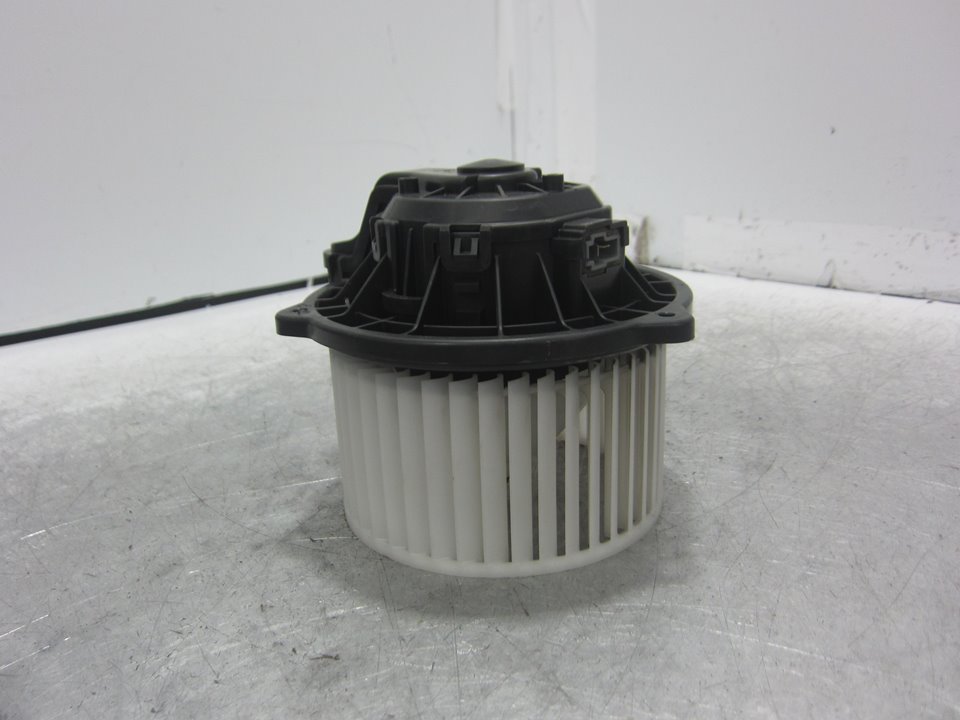 HYUNDAI i20 IB (2 generation) (2014-2020) Ventilateur de chauffage F00S330109 25429241