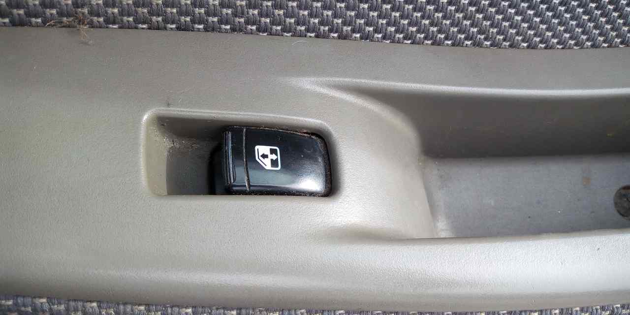 CHEVROLET Lacetti J200 (2004-2024) Front Right Door Window Switch 25372764