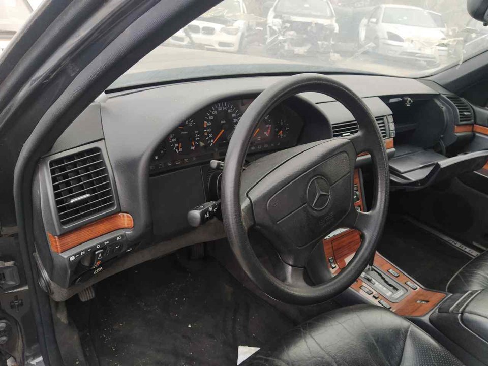 MERCEDES-BENZ S-Class W140/C140 (1991-1998) Передняя панель салона 25374500