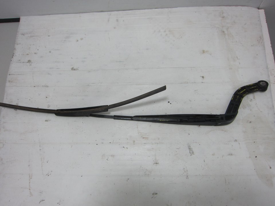 LAND ROVER Range Rover Sport 1 generation (2005-2013) Front Wiper Arms 6H3217526BA 25186029