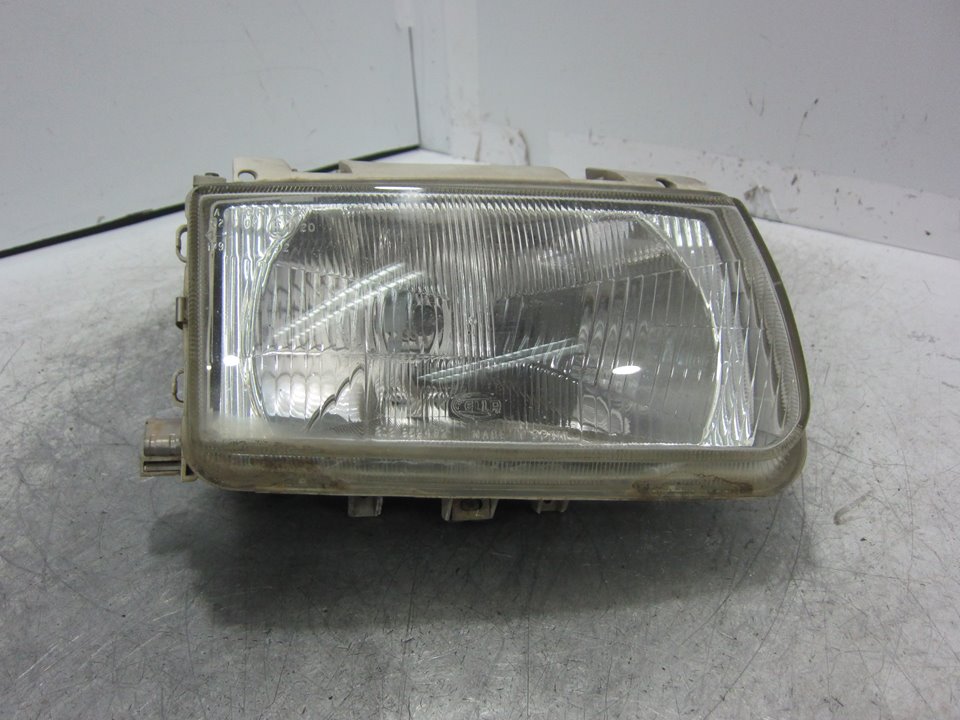 VOLKSWAGEN Polo 3 generation (1994-2002) Front Right Headlight 96249600 24926524