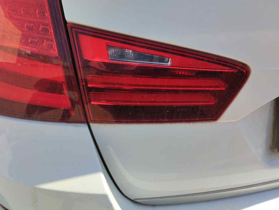 BMW 5 Series F10/F11 (2009-2017) Задна лява задна светлина 25428525