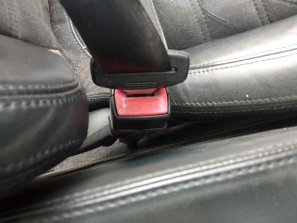 VOLKSWAGEN Passat B6 (2005-2010) Пряжка ремня безопасности переднего правого сиденья 25414406