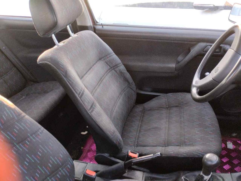 VOLKSWAGEN Golf 3 generation (1991-1998) Front Left Seat 25333706