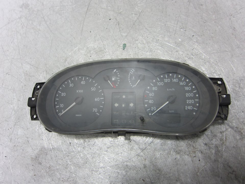 RENAULT Clio 3 generation (2005-2012) Speedometer 7700428508 25380052
