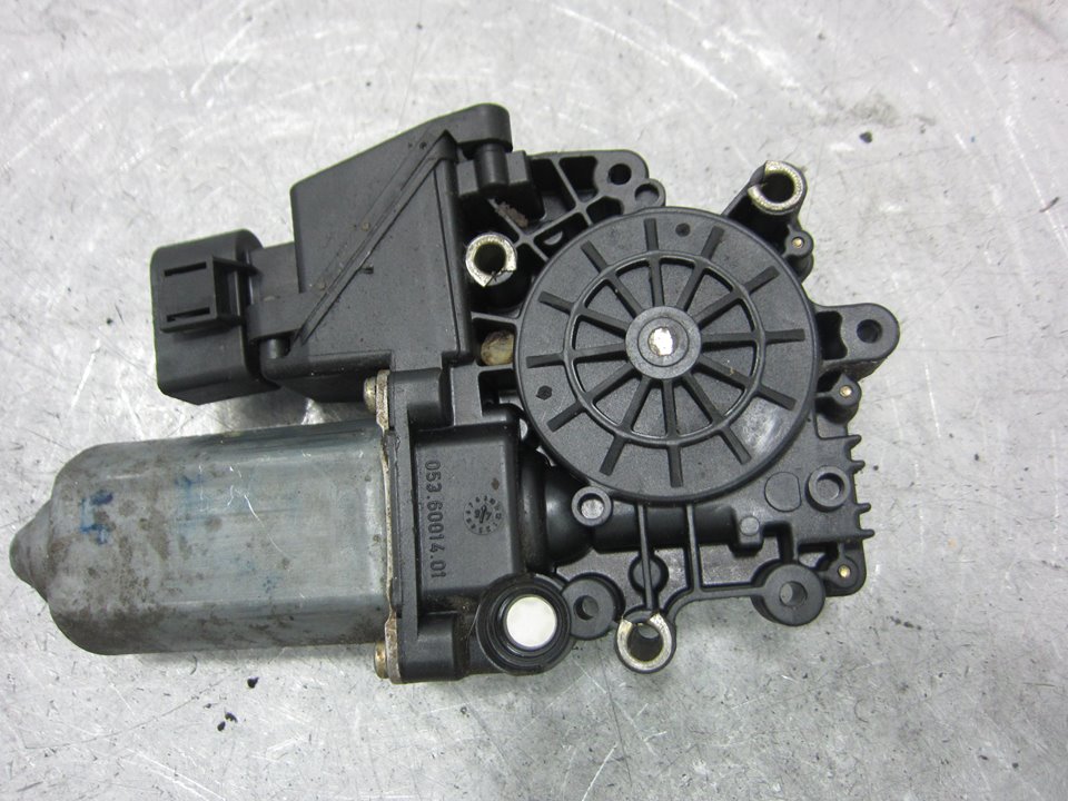 AUDI A3 8L (1996-2003) Front Right Door Window Control Motor 0536001401 25352618