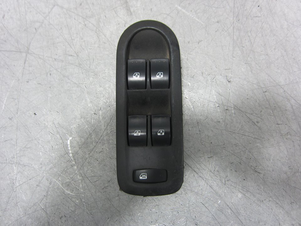 RENAULT Megane 2 generation (2002-2012) Bal első ajtó ablakemelő gombja 156018070 24881392