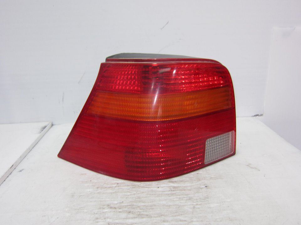 CHEVROLET Bora 1 generation (1998-2005) Rear Left Taillight 1J6945095Q 21299635