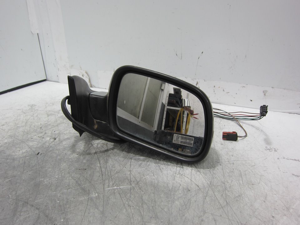 PEUGEOT 307 1 generation (2001-2008) Right Side Wing Mirror PP916070 24935222