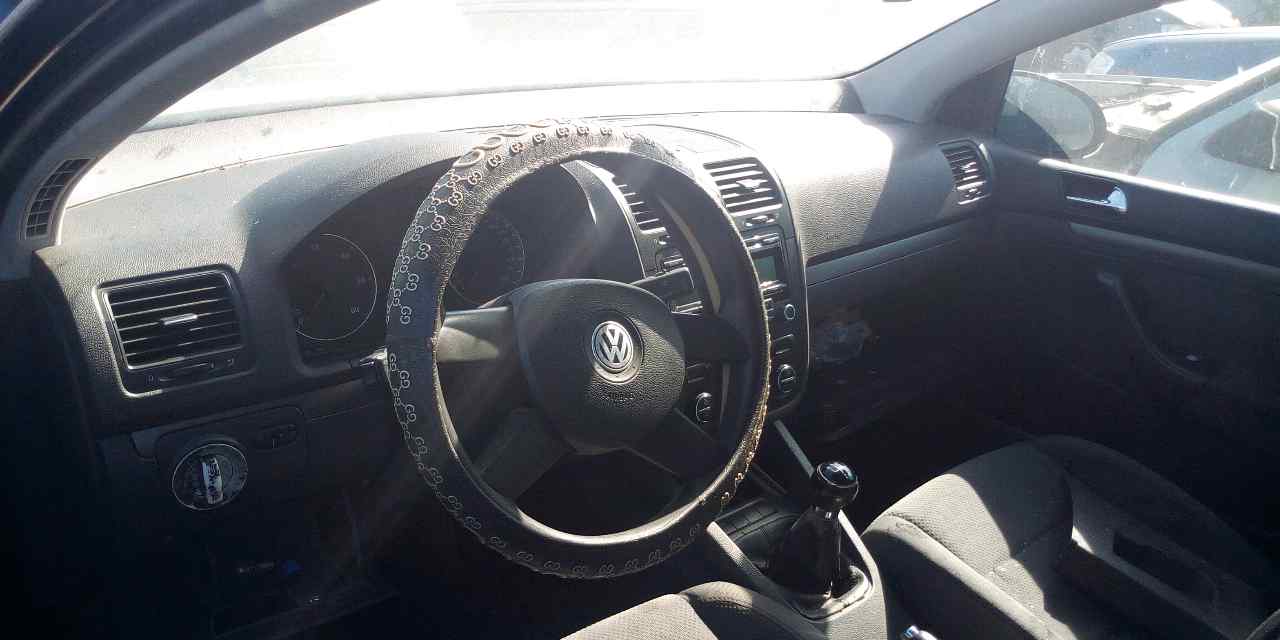 VOLKSWAGEN Golf 5 generation (2003-2009) Бачок мийки скла 25440777