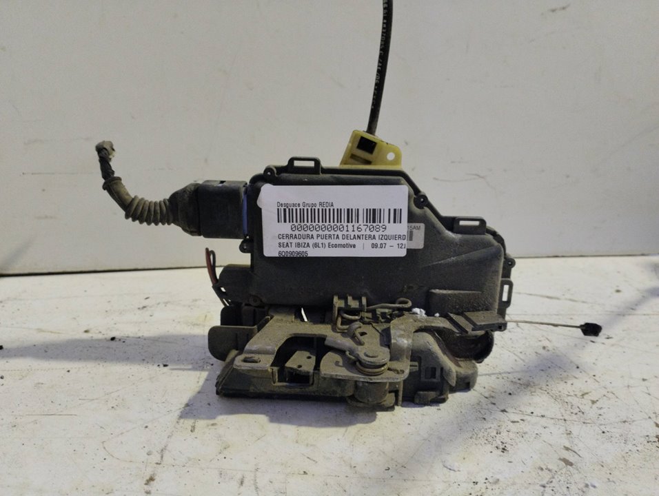 SEAT Cordoba 2 generation (1999-2009) Front Left Door Lock 6Q0909605 21300698