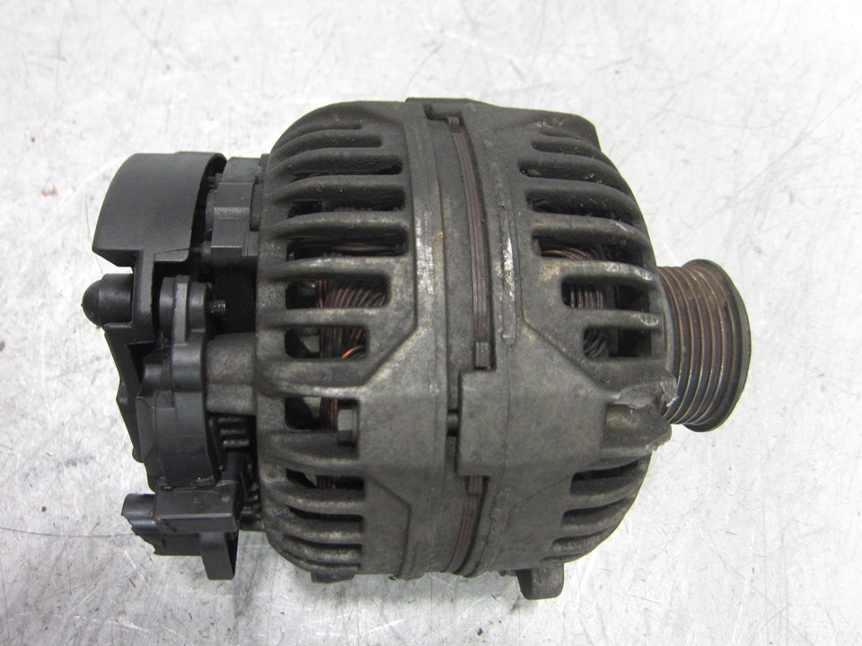 ALFA ROMEO A3 8L (1996-2003) Alternator 028903028E 25088863