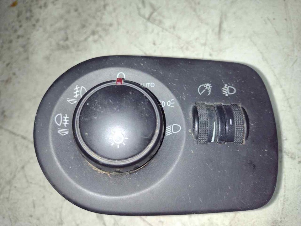 SEAT Leon 2 generation (2005-2012) Headlight Switch Control Unit 5P0919094A 21307861