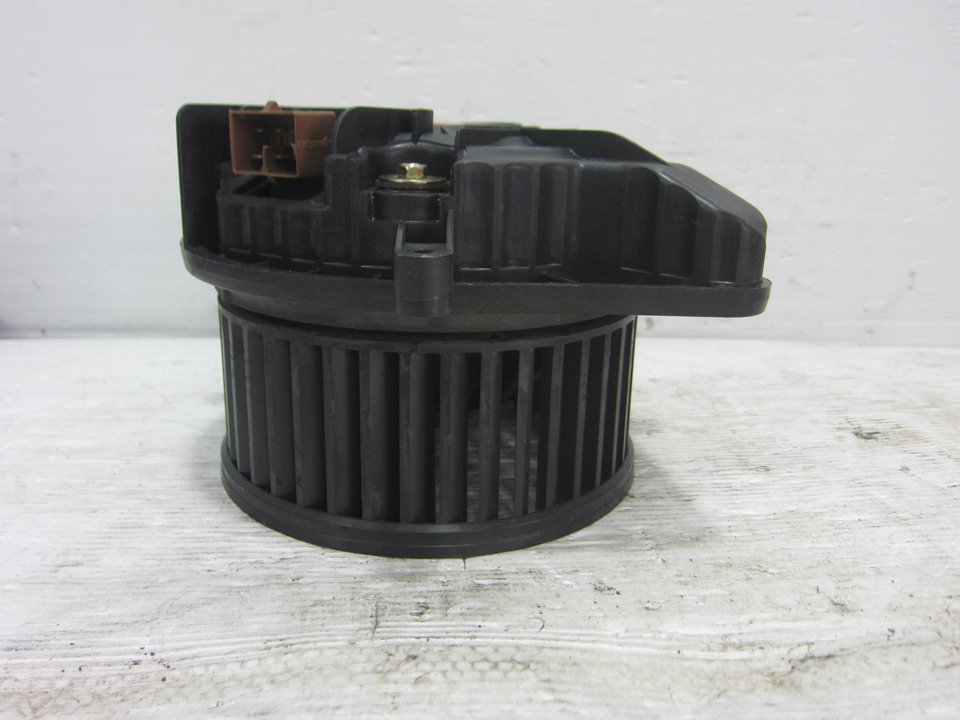 AUDI A4 B7/8E (2004-2008) Heater Blower Fan 8E1820021E 27264920