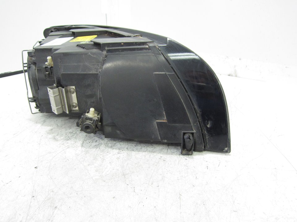 VOLVO S40 2 generation (2004-2012) Front Left Headlight 30678898 21584642