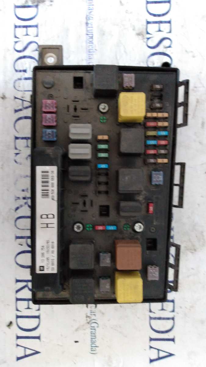 OPEL Astra H (2004-2014) Fuse Box 13206754 21274767