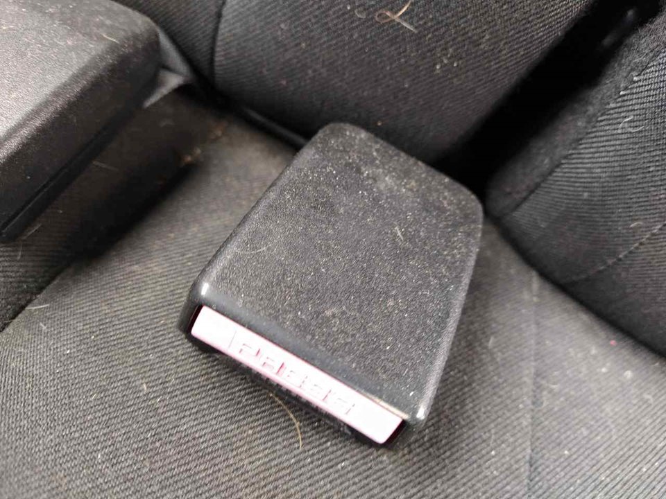 FORD Sandero 1 generation (2008-2012) Rear Middle Seat Buckle 25349465