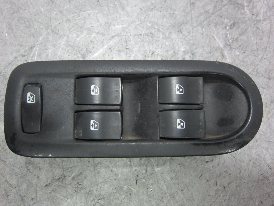 BMW Scenic 3 generation (2009-2015) Front Left Door Window Switch 156018070 24961557