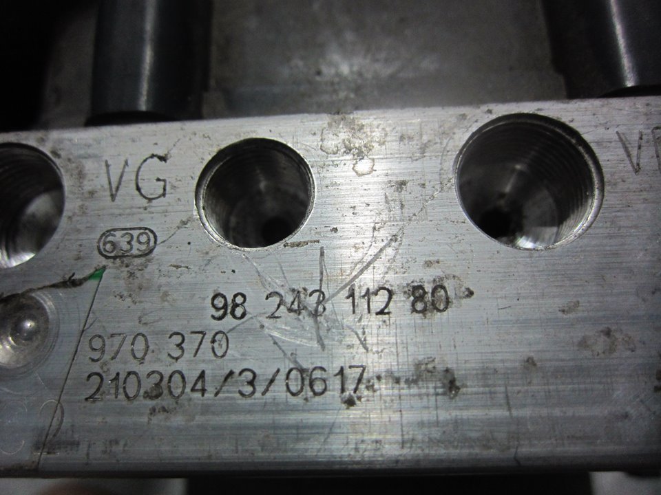 Abs 5GB 9824311280 de Peugeot 508 0-0 360 CV con 31291 km - pieza usada