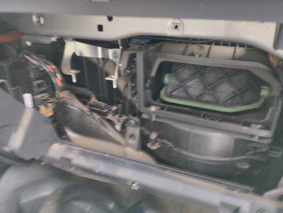 VOLKSWAGEN Caddy 3 generation (2004-2015) Ventilateur de chauffage 25329010