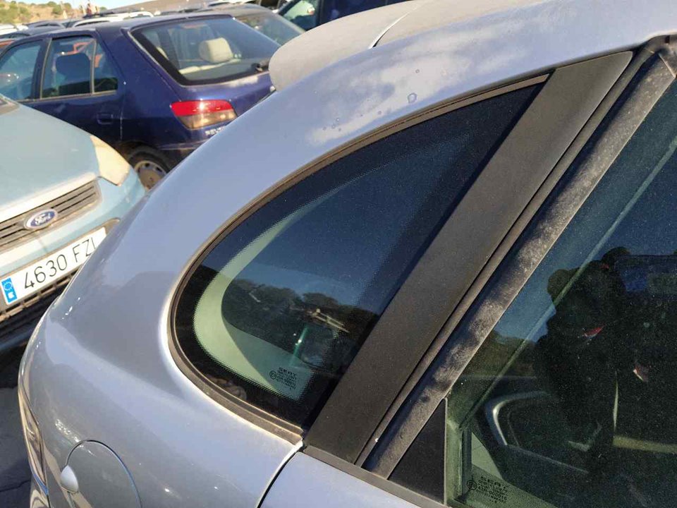SEAT Ibiza 3 generation (2002-2008) Aizmugurējais labais durvju stikls 25360105
