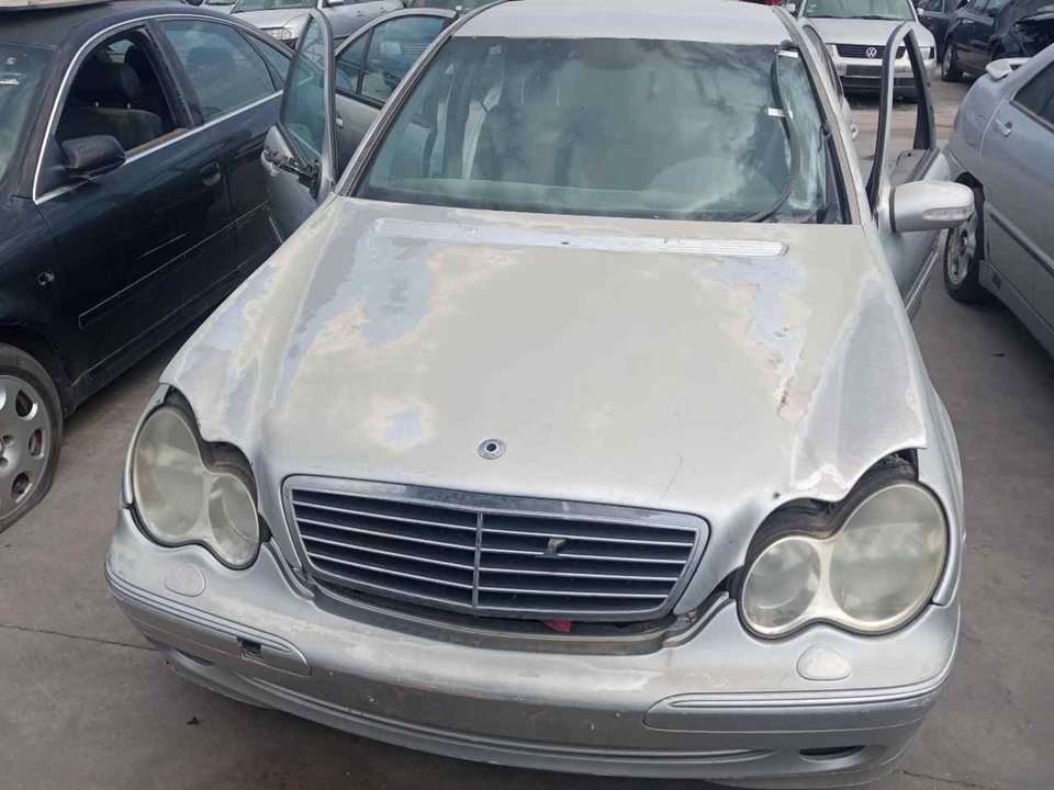 MERCEDES-BENZ C-Class W203/S203/CL203 (2000-2008) Переднее стекло 25414367