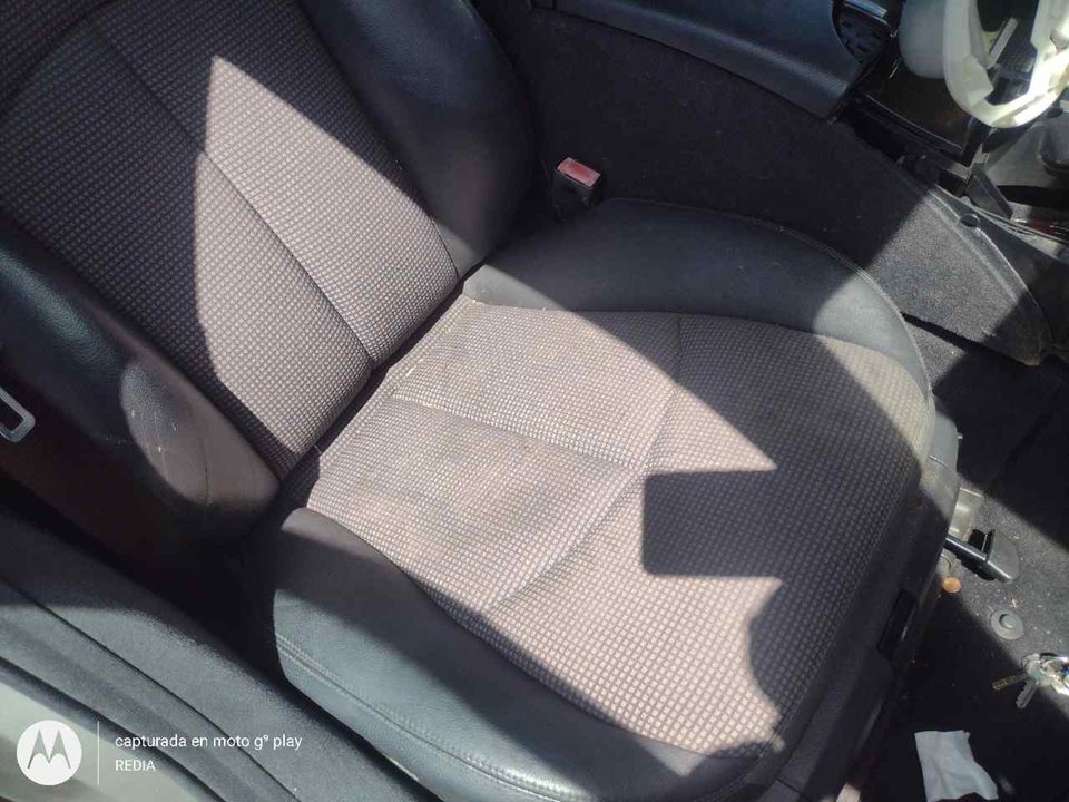 TOYOTA E-Class W211/S211 (2002-2009) Front Right Seat 25336806