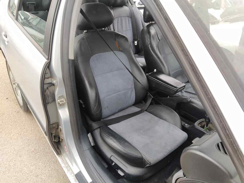 SEAT Toledo 2 generation (1999-2006) Front Right Seat 25334785