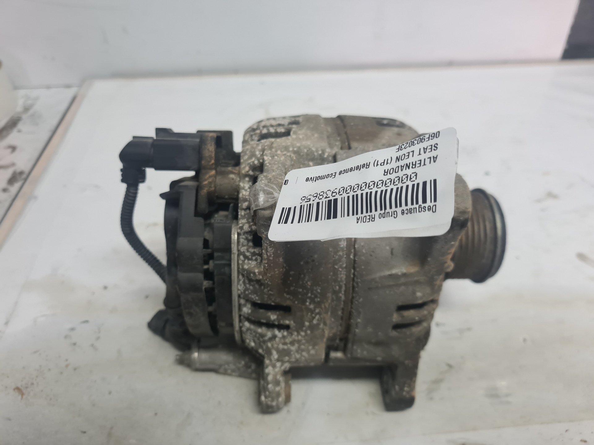 CHEVROLET Leon 2 generation (2005-2012) Alternator 06F903023F 21280399