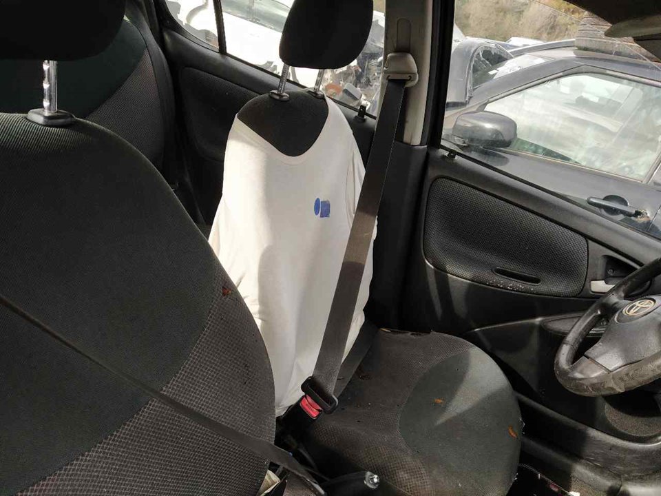TOYOTA Yaris 1 generation (1999-2005) Front Left Seatbelt 25336078
