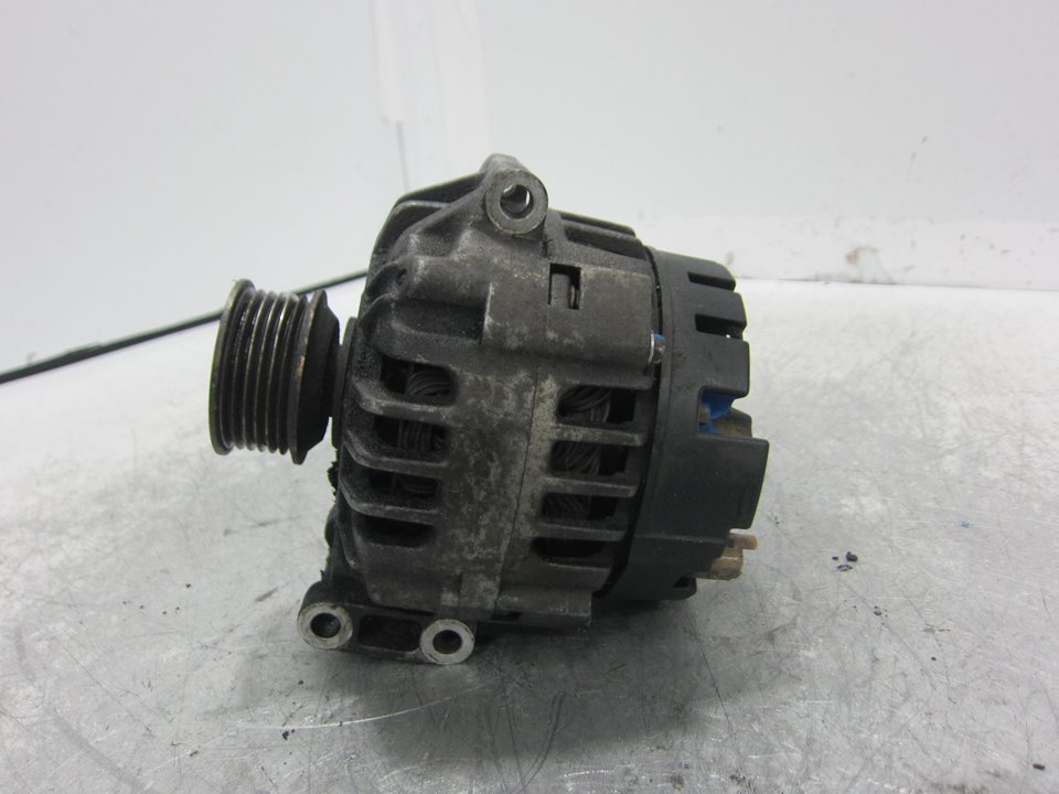 RENAULT Tiguan 1 generation (2007-2017) Alternator 8200030635 23806817