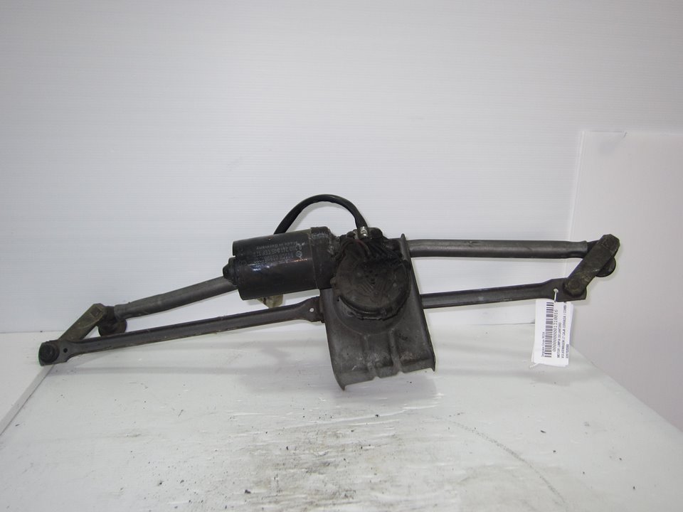 VOLKSWAGEN LT Front Windshield Wiper Mechanism 3397020383 21131840