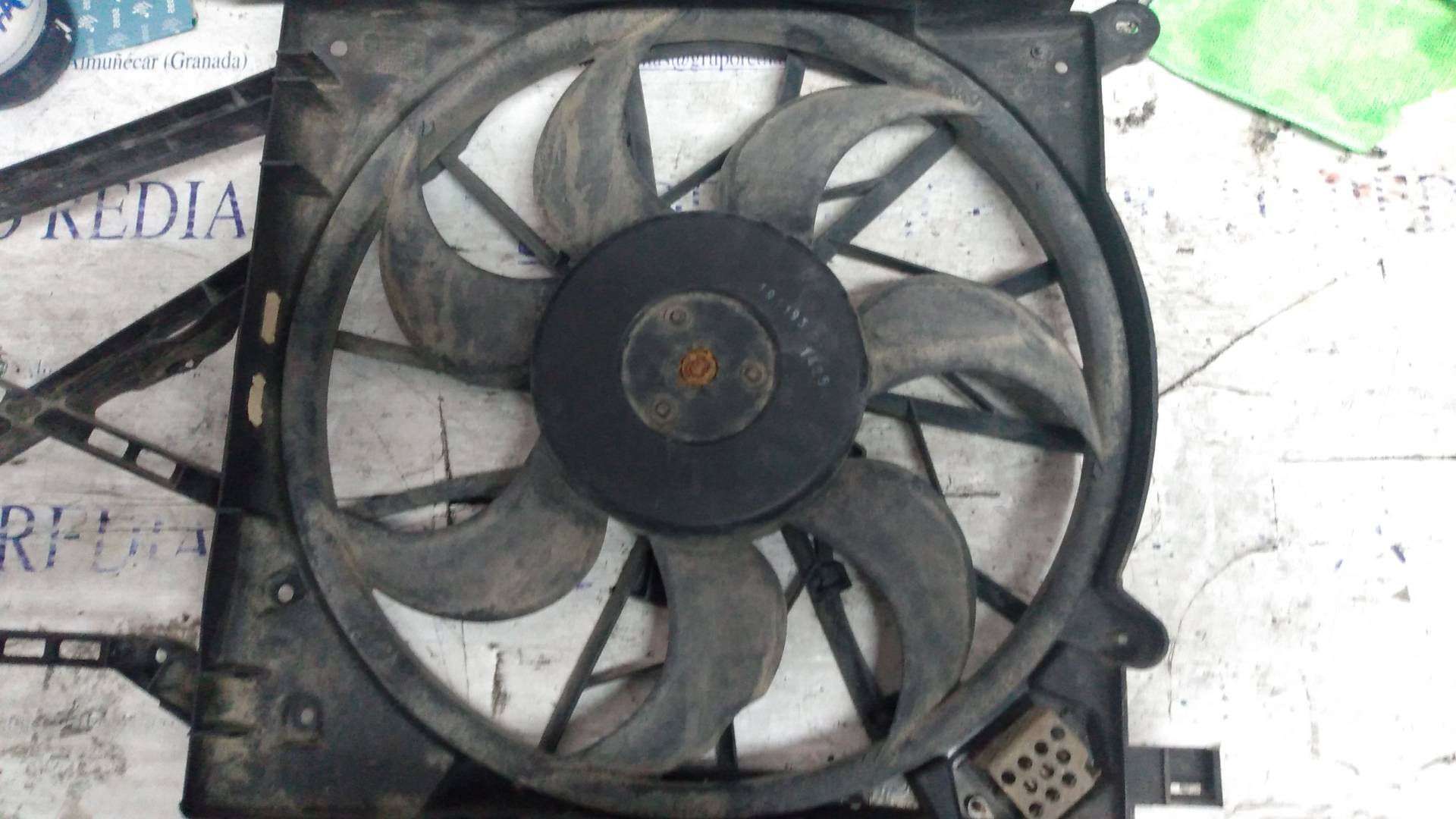 OPEL Astra H (2004-2014) Difūzoriaus ventiliatorius 0130303245 23557609