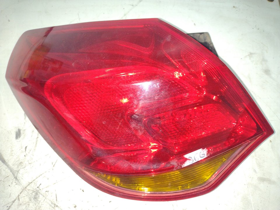 OPEL Astra J (2009-2020) Фонарь задний левый 13306459 21308409