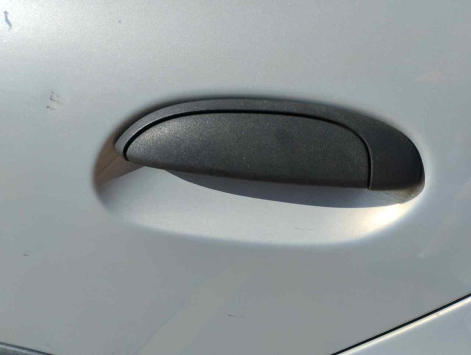 RENAULT Clio 3 generation (2005-2012) Rear Left Door Exterior Handle 25330493