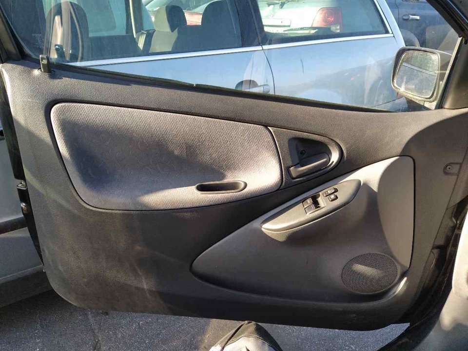 TOYOTA Yaris 1 generation (1999-2005) Forreste venstre dørpanel 25369840