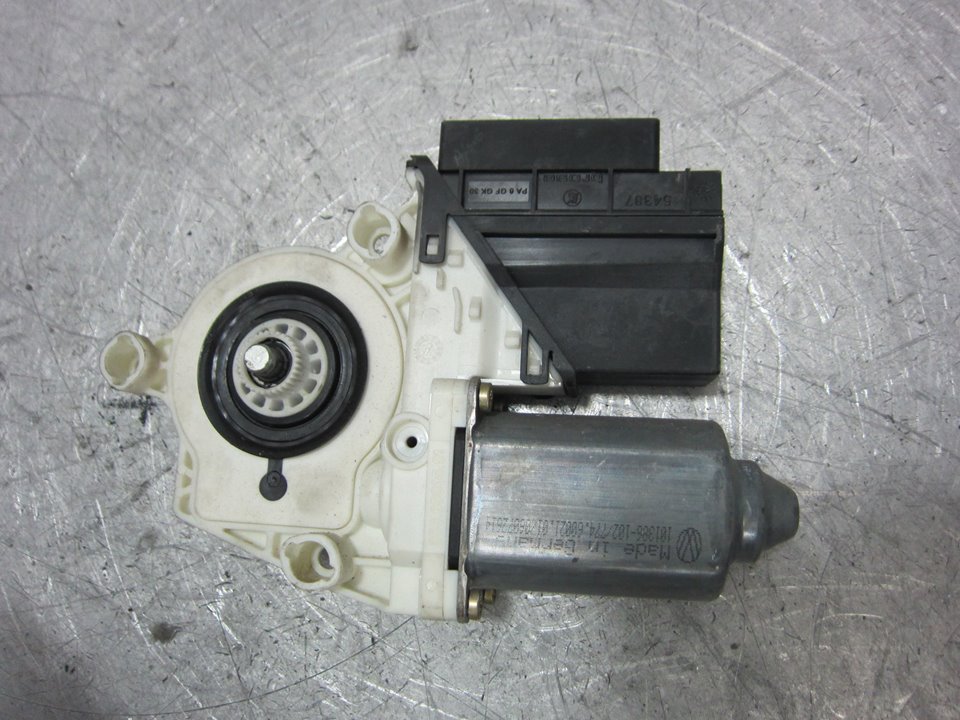 SEAT Leon 1 generation (1999-2005) Motor de control geam ușă dreapta față 6Q2959801A 25809981