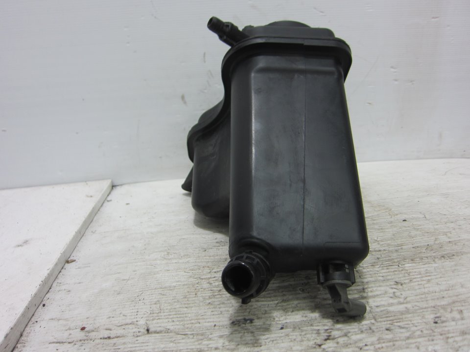 BMW 3 Series E90/E91/E92/E93 (2004-2013) Expansion Tank 10617211 21476508