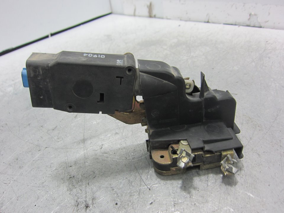 VOLKSWAGEN Front Left Door Lock MR911383 25757775