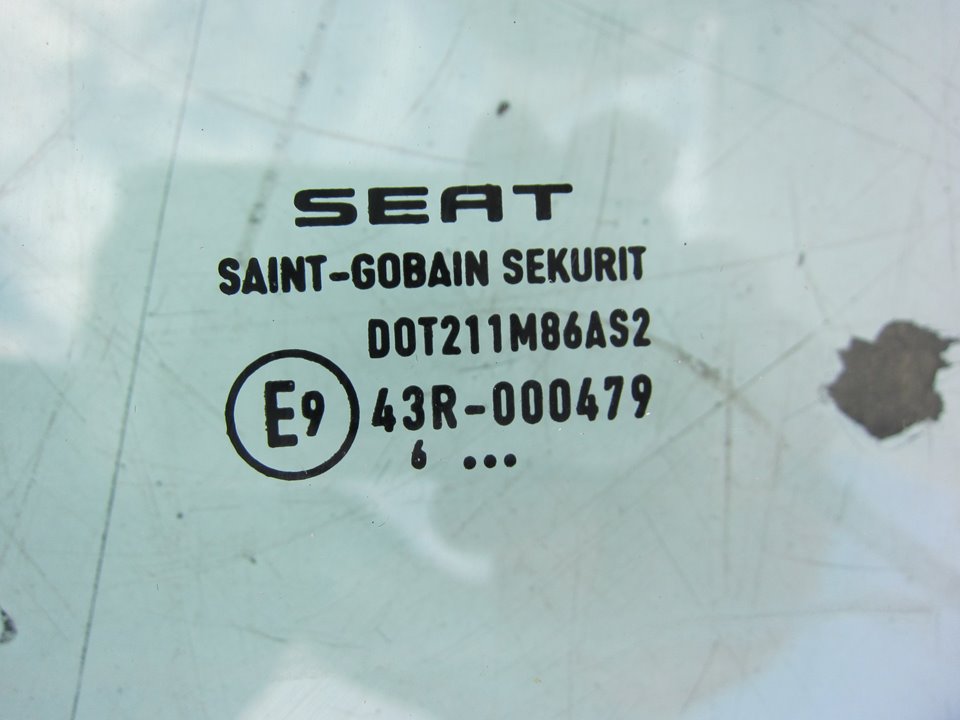 SEAT Toledo 3 generation (2004-2010) Priekšējais kreisais durvju stikls 43R000479 24934463