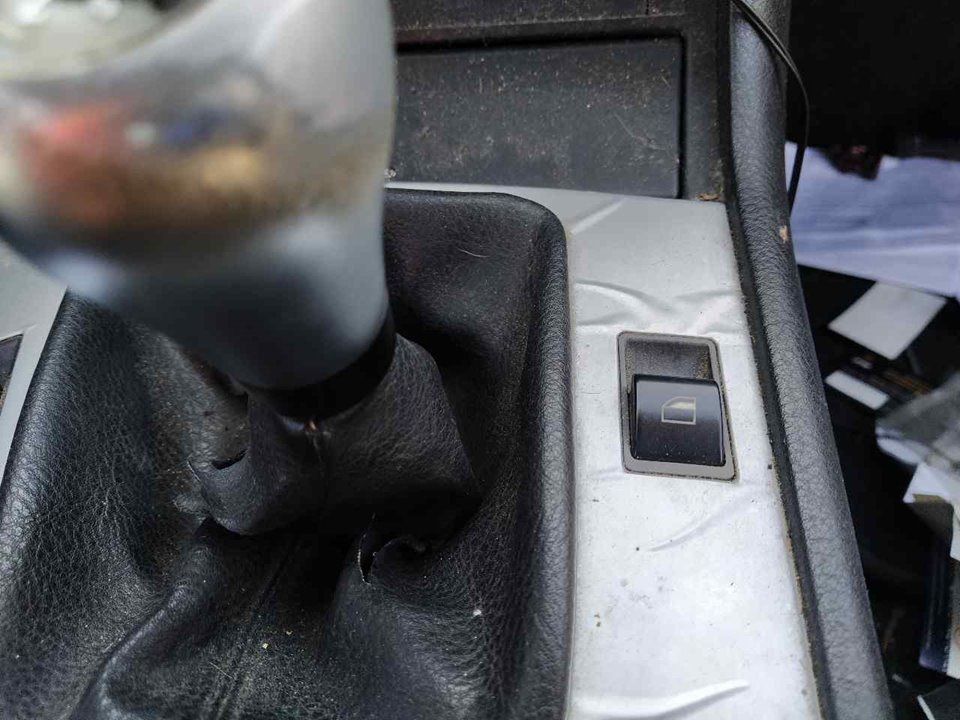 BMW 3 Series E46 (1997-2006) Кнопка стеклоподъемника передней правой двери 25360682