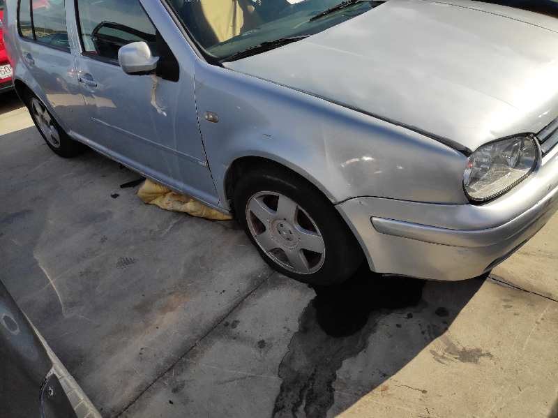 VOLKSWAGEN Bora 1 generation (1998-2005) Üzemanyag-befecskendező 038130073AJ 21275678