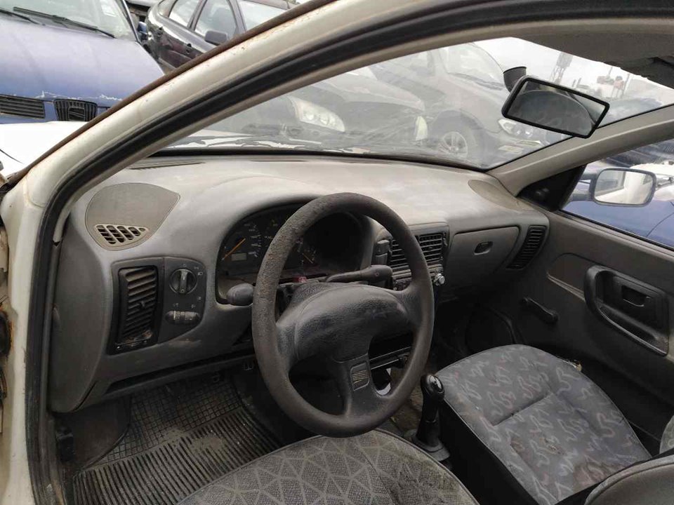 SEAT Inca 1 generation (1995-2000) Ремень безопасности передний левый 25359602