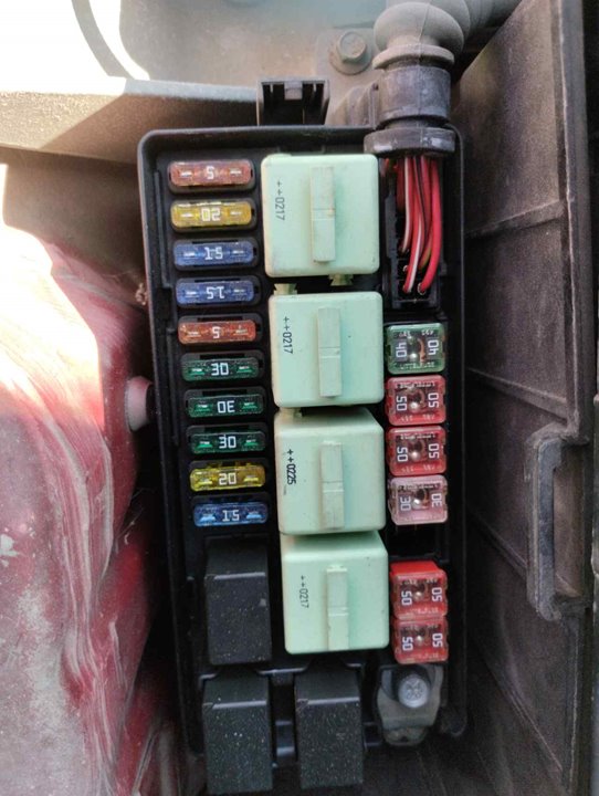 AUDI A5 Sportback Fuse Box 25764547