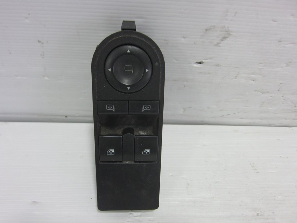 OPEL Astra H (2004-2014) Front Left Door Window Switch 13209203 24960804