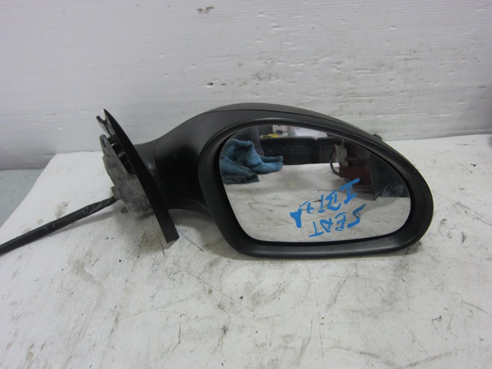 SEAT Ibiza 3 generation (2002-2008) Right Side Wing Mirror 014142 24938123