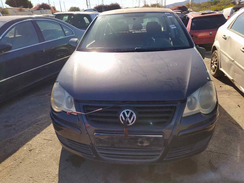 VOLKSWAGEN Polo 4 generation (2001-2009) Grilă stânga fașă 25816308