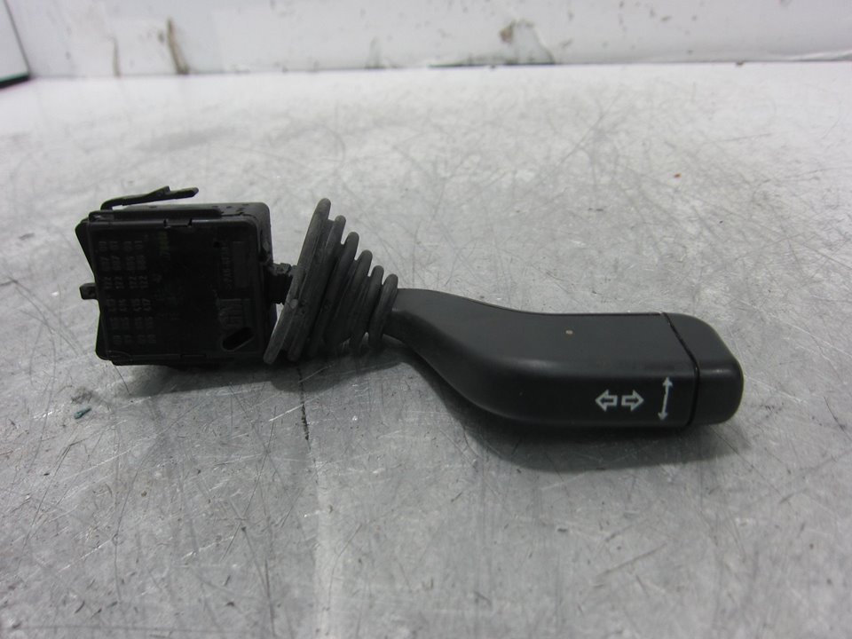 OPEL Meriva 1 generation (2002-2010) поворота переключение  09185413 24939926