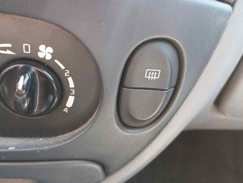 KIA Switches 25338994