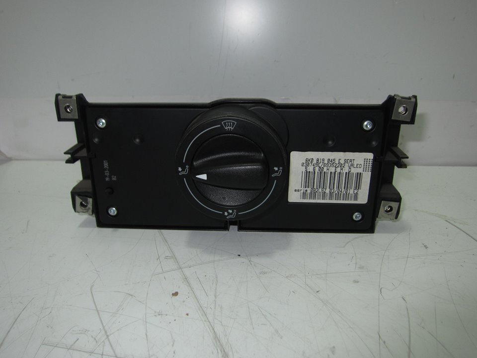 SEAT Cordoba 1 generation (1993-2003) Unitate de control al climei 6K0819045 21325900